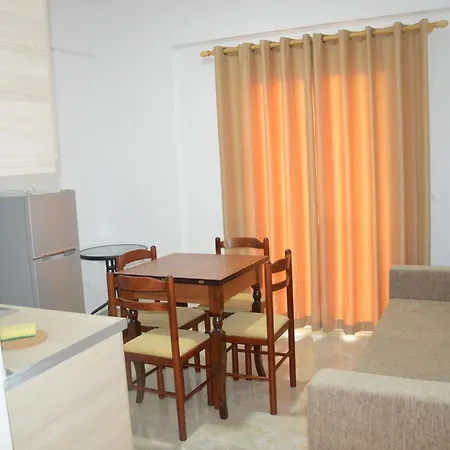 Mihalis Apartman