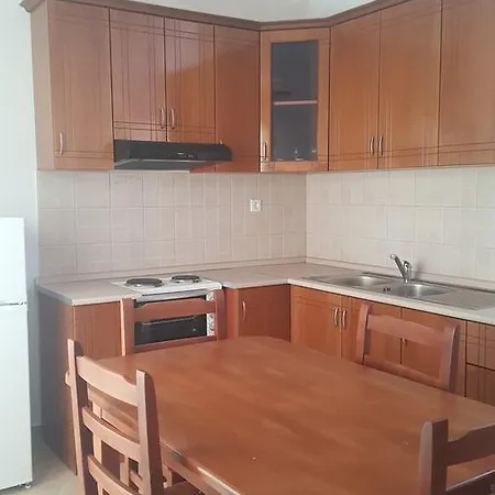 Mihalis Apartman *