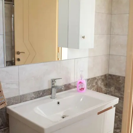 Apartman Mihalis