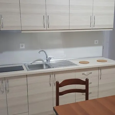 Apartment Mihalis Himare