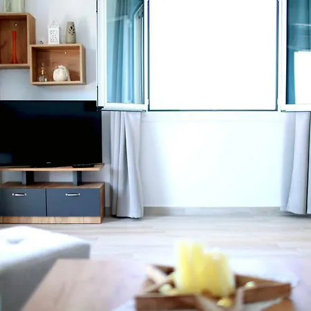 Apartment Mihalis *