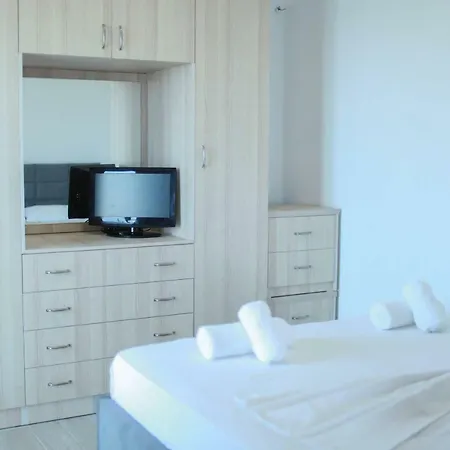 Apartment Mihalis Himare